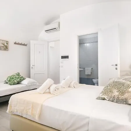 White Candia * Roma