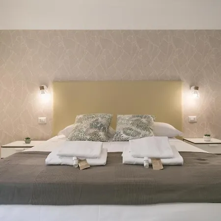 White Candia Bed & Breakfast *