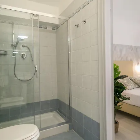 White Candia Bed & Breakfast Rome